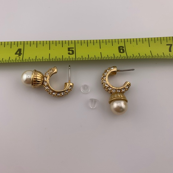 SWAROVSKI Austrian Crystal Faux Pearl Hoop Gold Plate Earrings Post Signed VTG - Picture 7 of 7